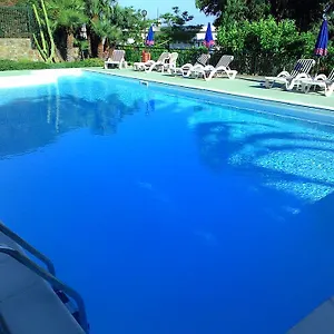 Aparthotel La Carruba